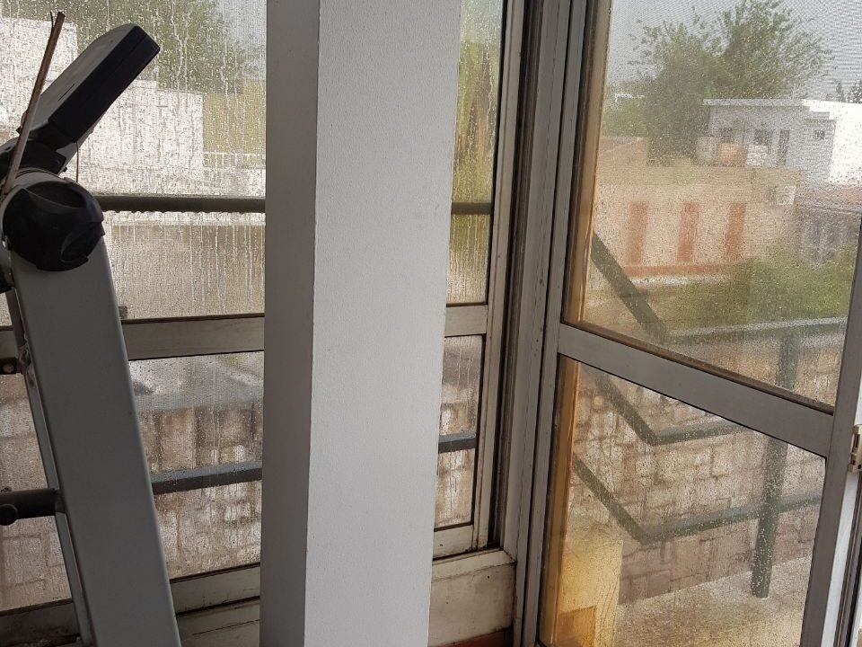 37 Balcon interno